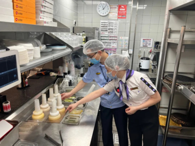 向?qū)崱⑾蛐?蘇州筑牢食品安全防護(hù)網(wǎng)